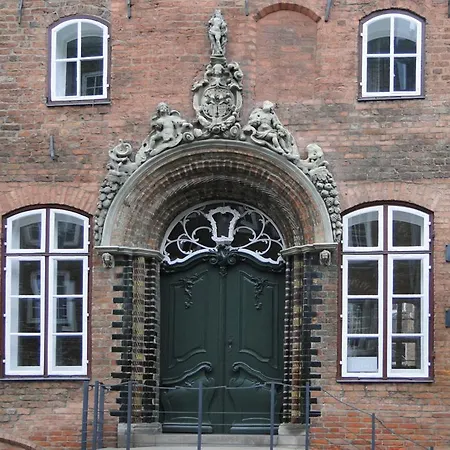 Hotel Anno 1216-2