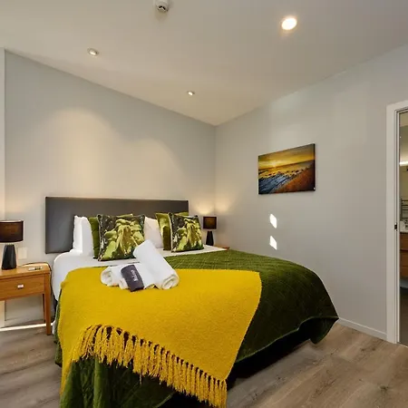 Shearwater Apartments-2