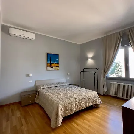 Sweet Home Desiree-2