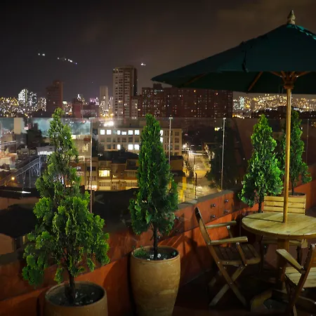 Hotel Charlotte Plaza 26-2