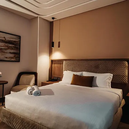 City Hotel By Waves-3