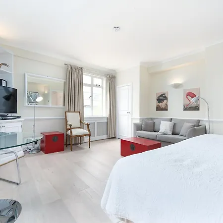 Nell Gwynn House Apartment-2