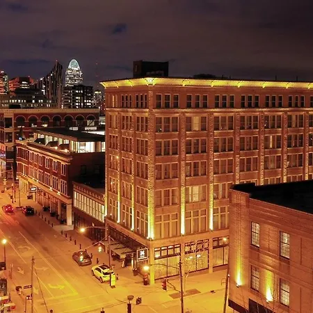 Hotel Covington Cincinnati Riverfront-3