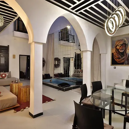Riad Modern Bed & Breakfast - Top Location-3