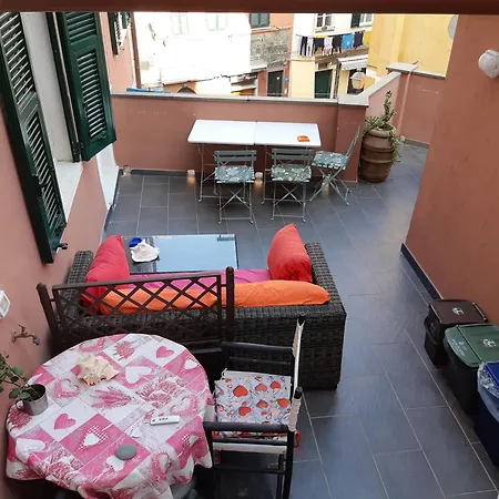 Lisetta Rooms-3