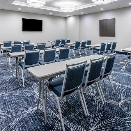 La Quinta Inn & Suites By Wyndham Valdosta-3
