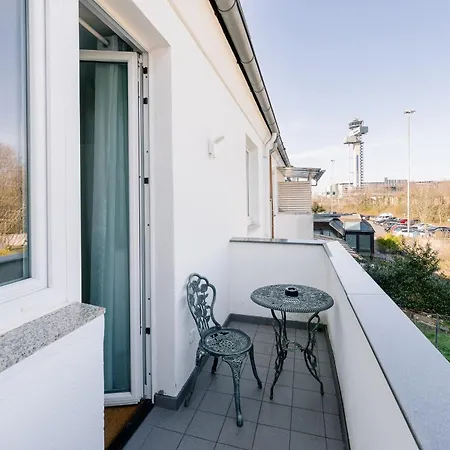 Gaestehaus Am Flughafen Duesseldorf-3
