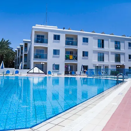 Helios Bay Hotel And Suites-3
