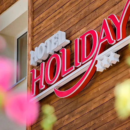 Hotel Holiday-3