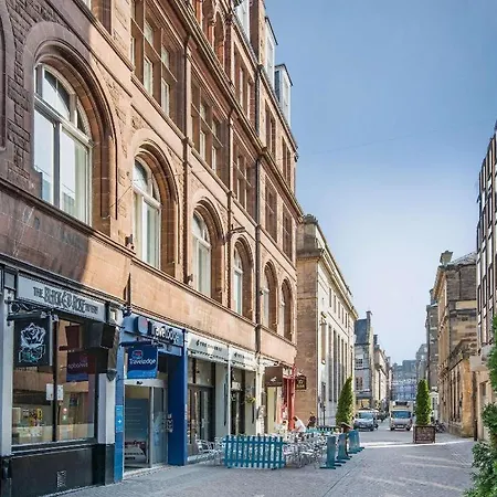 Travelodge Edinburgh Central Queen Street-2
