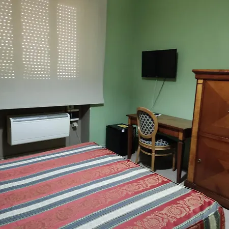 Hotel Plaza-3