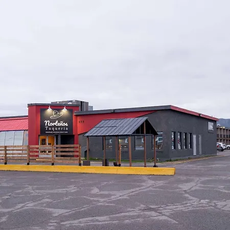 Ramada By Wyndham Thunder Bay Airlane Hotel-3