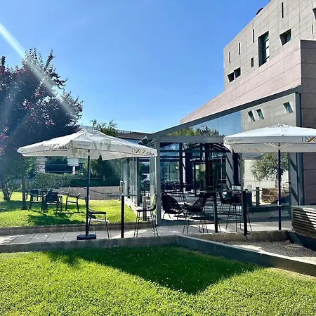 Ramada By Wyndham Madrid Getafe-3