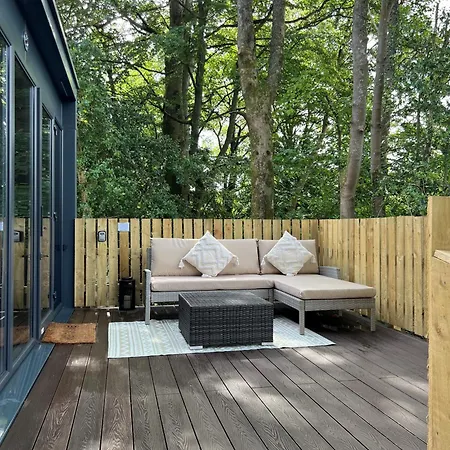Ravenswood Pod-2