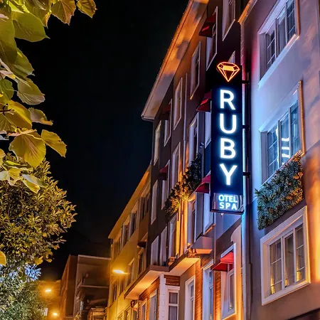 Ruby Hotel-3
