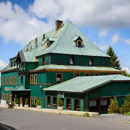 Hotel Zeleny Dum-3