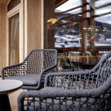 Leni Mountain Lodge-3