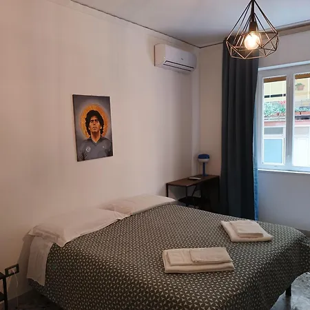 B&B Napoli Fuorigrotta-2