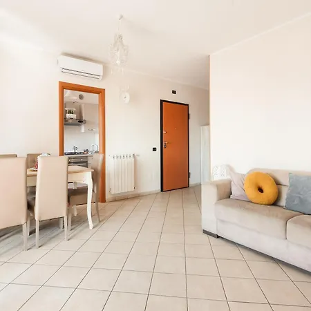 Giramondo Guest house-3