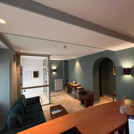 Merryl Hotel-3