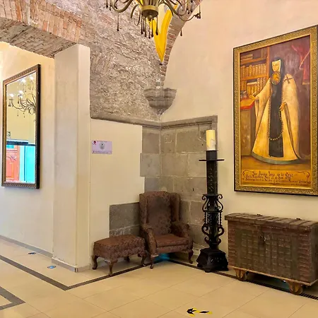 Hotel La Alhondiga-3