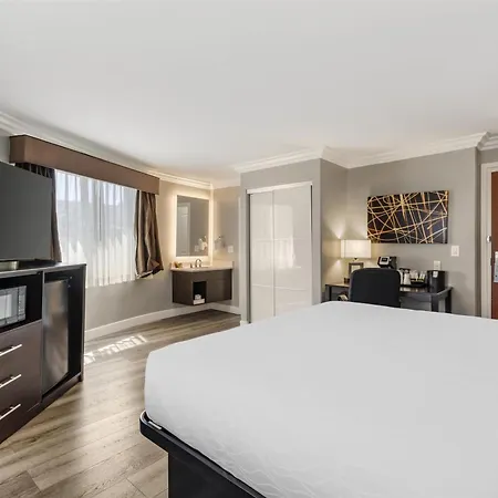 Best Western Plus La Mid-Town Hotel-2