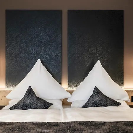 Alpstay - Hotel Acadia - Adults Mountain Home-3