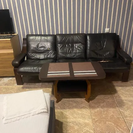 Meidani Guest House-3