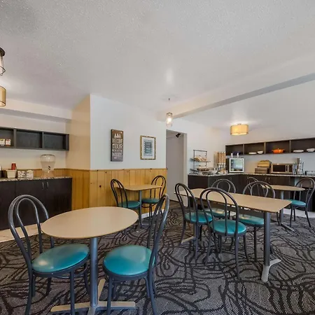 Surestay Hotel By Best Western Rossland Red Mountain-2