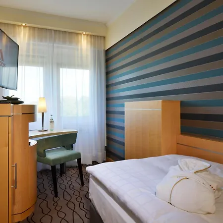 Best Western Premier Parkhotel Kronsberg-2