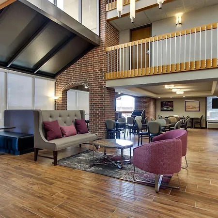 Drury Inn & Suites Poplar Bluff-3