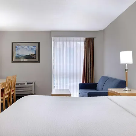 Days Inn By Wyndham Niagara Falls Near The Falls-3