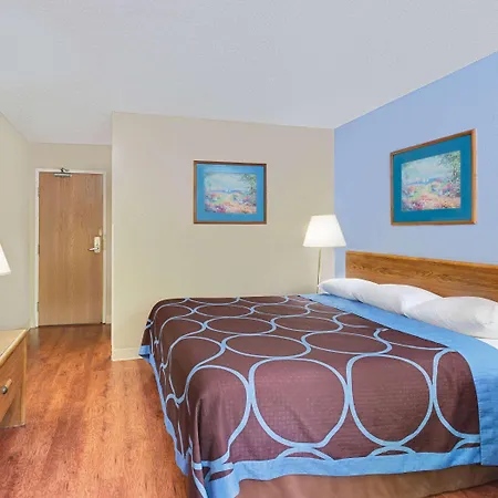 Super 8 By Wyndham Newburgh/West Point Stewart Intl Airport-2