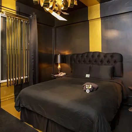 Hotel Des Arts-2