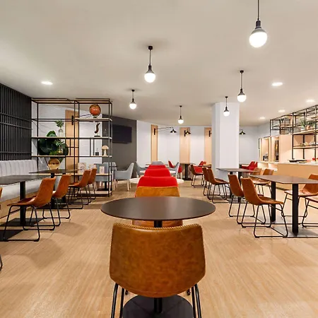 Ramada By Wyndham Madrid Tres Cantos-2