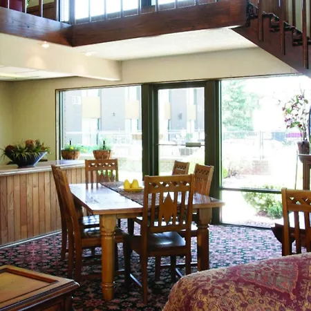 The Foothills Inn-3