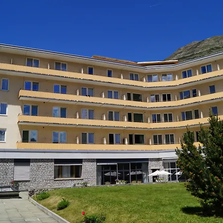 Hotel Schweizerhof Pontresina-3