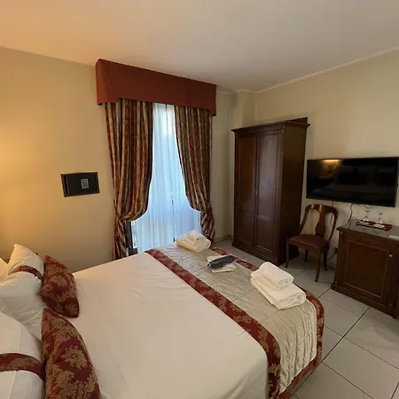 Hotel Villa Savoia-3