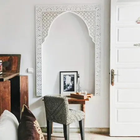 Riad Laly Tourisme Eclairé Le bijou de la medina-2