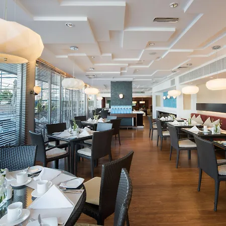 La Suite Dubai Hotel & Apartments Operated By Minor Hotels-3
