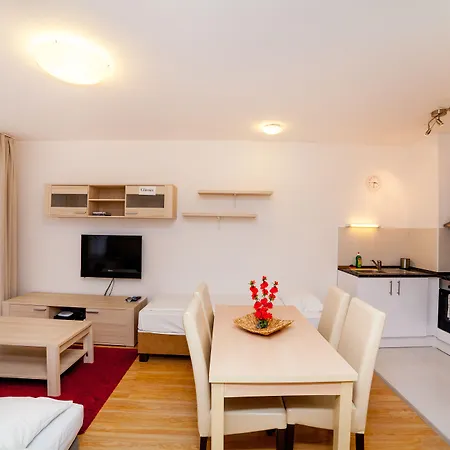 Prince Apartments-3