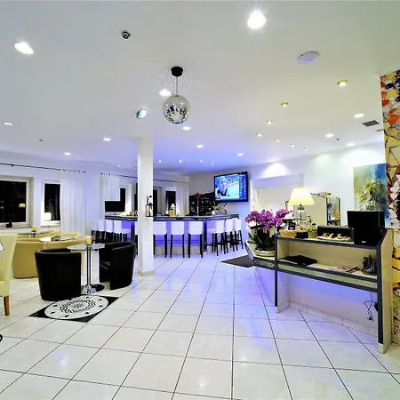 Ascot Hotel-3