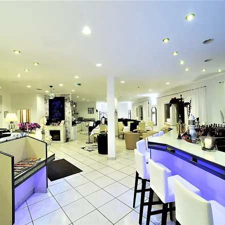 Ascot Hotel-2