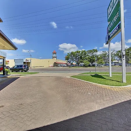 Raintree Motel-2