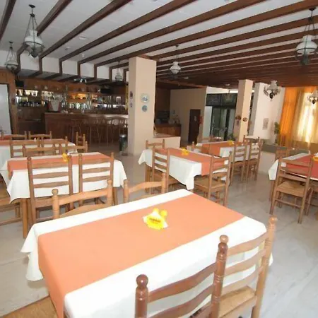 Iris Hotel-3