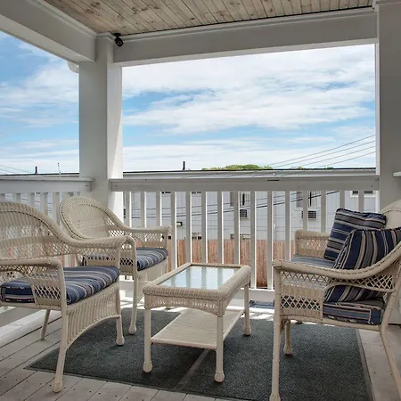 Cape Cod Harbor House Inn-3