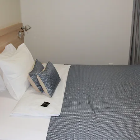 Prime 20 Serviced Apartments-3