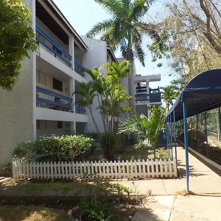 Garden Beach Studios At Montego Bay Club-3