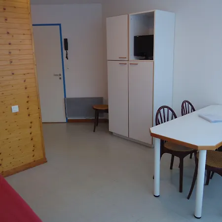 Appart'Hotel Lido Au Bord De L'Eau-3