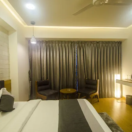 Hotel Grand Elegance-2